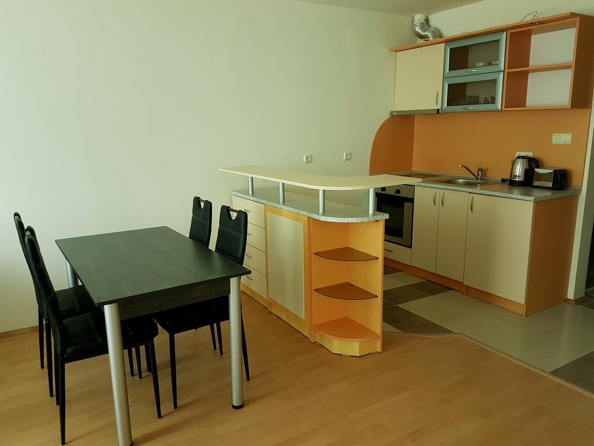 Sea Life Ring Sinemorets Apartment Bagian luar foto